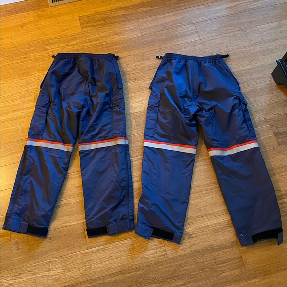 USPS rain/wind pants size Small. - Picture 2 of 12